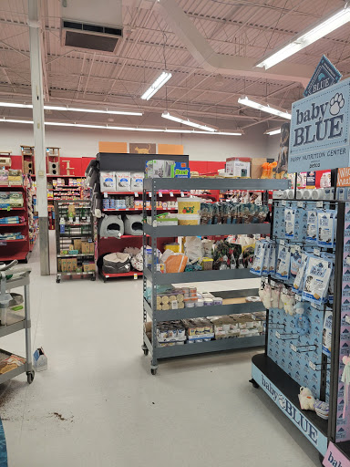 Pet Supply Store «Petco Animal Supplies», reviews and photos, 4217 W Wendover Ave G, Greensboro, NC 27407, USA