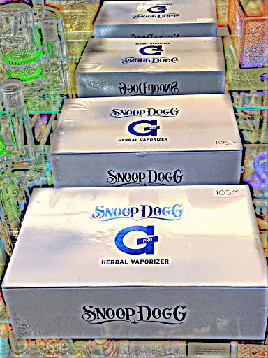 Tobacco Shop «Headz Up LLC», reviews and photos, 2037 State Rd, Cuyahoga Falls, OH 44223, USA