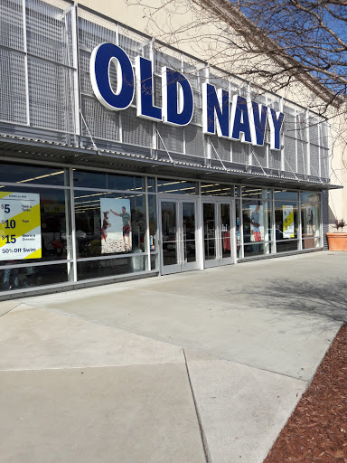 Clothing Store «Old Navy», reviews and photos, 2320 Daniels St, Manteca, CA 95337, USA