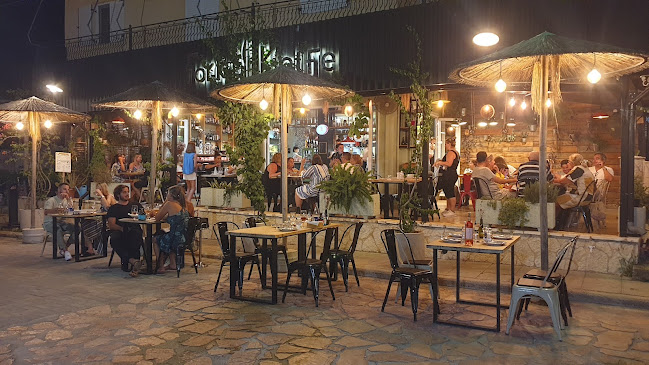 Πιρούνι και Μαχαίρι - Εστιατόριο