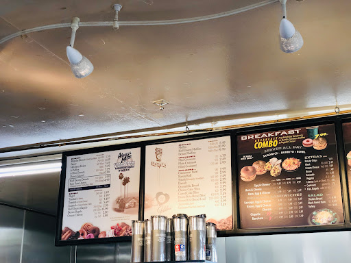 Donut Shop «Yum Yum Donuts», reviews and photos, 205 E Foothill Blvd, Rialto, CA 92376, USA