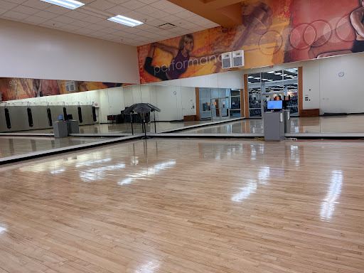 Gym «LA Fitness», reviews and photos, 115 Skokie Valley Rd, Highland Park, IL 60035, USA