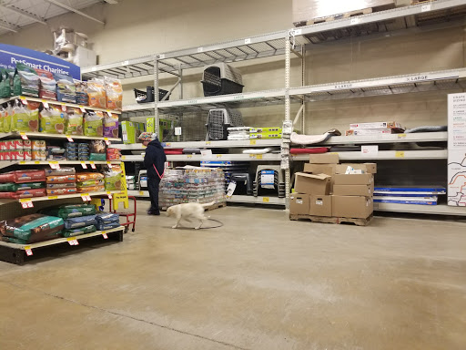 Pet Supply Store «PetSmart», reviews and photos, 6535 Frontier Dr, Springfield, VA 22150, USA