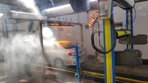 Car Wash «Janss Mall Touchless Car Wash», reviews and photos, 467 N Moorpark Rd, Thousand Oaks, CA 91360, USA