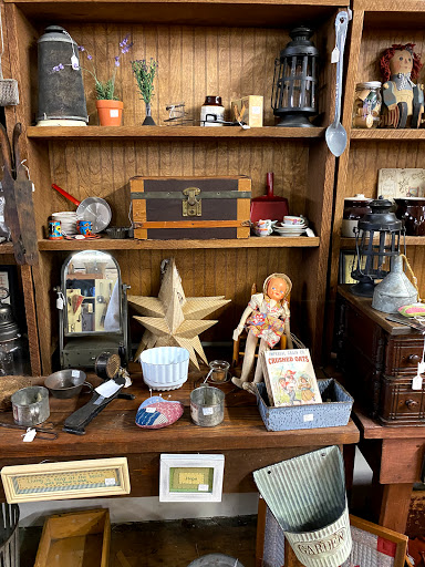 Home Goods Store «Olde Factory», reviews and photos, 139 S Hanover St, Hummelstown, PA 17036, USA