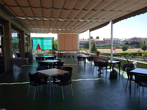 Polideportivo Municipal San Fernando de Henares en San Fernando de Henares