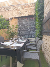 Atmosphère du Restaurant Au Caz Ou à Cazouls-lès-Béziers - n°5