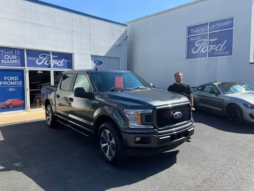 Ford Dealer «Preston Ford», reviews and photos, 13580 W Center St, Burton, OH 44021, USA