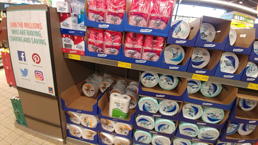 Supermarket «ALDI», reviews and photos, 1702 Brady St, Davenport, IA 52803, USA