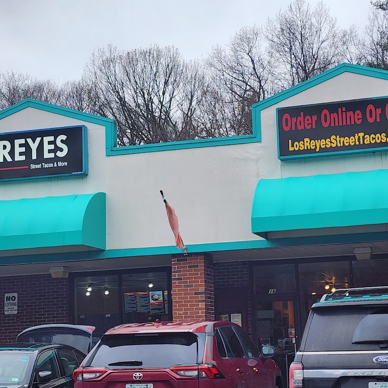 Los Reyes Street Tacos & More