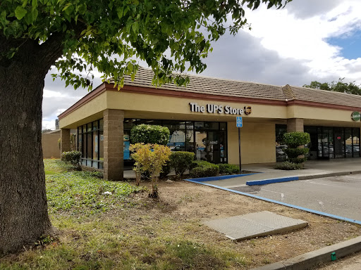 The UPS Store, 1296 E Gibson Rd a, Woodland, CA 95776, USA, 