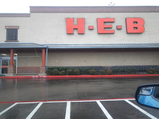 Grocery Store «H-E-B Grocery», reviews and photos, 101 S Clay St, Ennis, TX 75119, USA