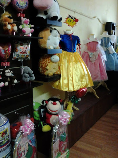 Party Planner «Hollywood Gift Shop», reviews and photos, 2308 S Vermont Ave, Los Angeles, CA 90007, USA