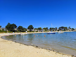 Petite Plage De Kervoyal'in fotoğrafı uzun koy ile birlikte