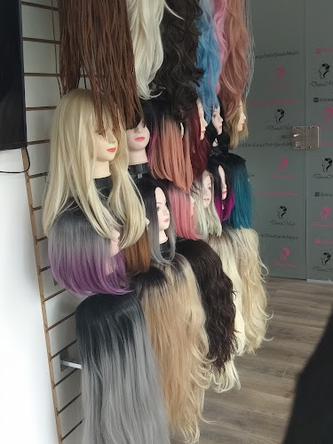 DONNA MARIE HAIR Extensions - Montevideo