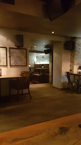 Jake's Bar & Still Room - Pub