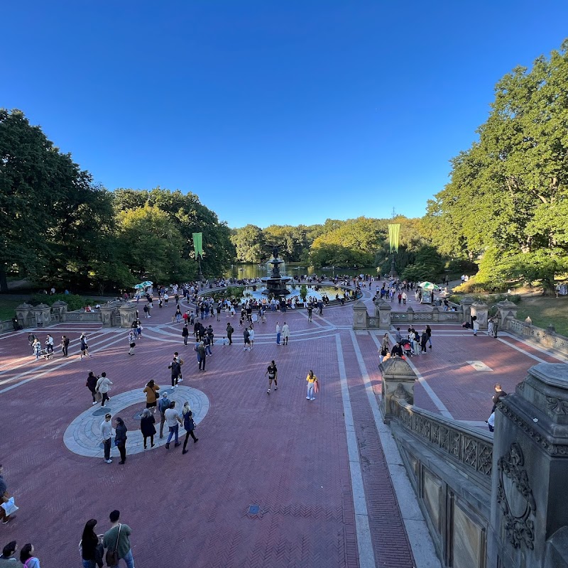 The Mall and Literary Walk