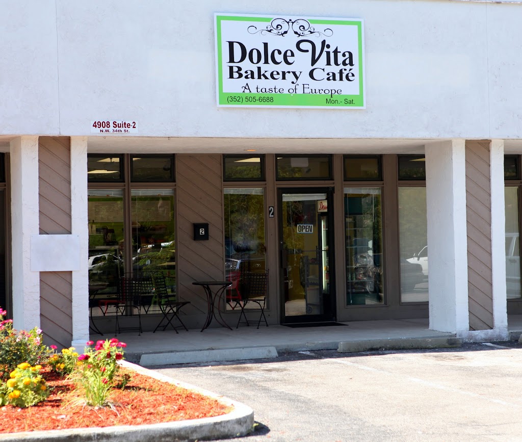 Dolce Vita Bakery Cafe 32605