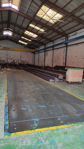 Almacenes de hierros en Gran Canaria