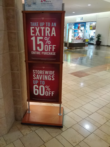 Jewelry Store «Zales - The Diamond Store», reviews and photos, 625 Black Lake Blvd SW, Olympia, WA 98502, USA