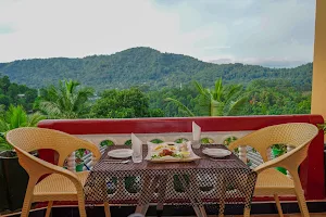 Hill Top View Point Homestay & Golden Villa image