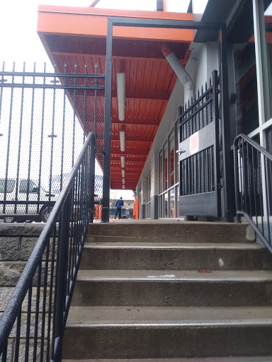 Self-Storage Facility «Public Storage», reviews and photos, 385 Gerard Ave, Bronx, NY 10451, USA