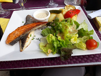 LE PASS' PORT, BAR, BRASSERIE, CREPERIE, GLACIER, COCKTAILS, PETITS DEJEUNER....... à La Rochelle