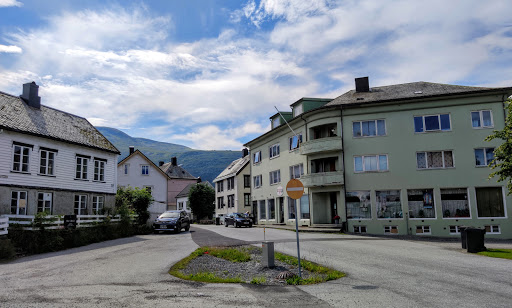 Brun og blid Langevåg