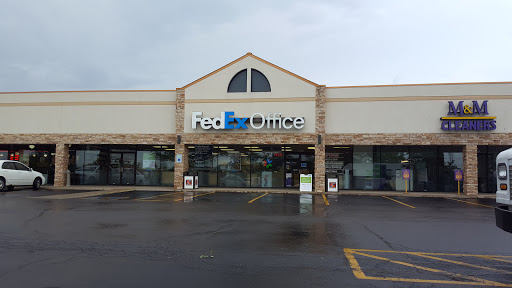 Print Shop «FedEx Office Print & Ship Center», reviews and photos, 1189 Miamisburg Centerville Rd, Washington Township, OH 45459, USA