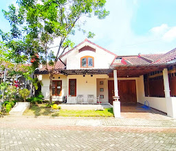 Rumah Aika Family Homestay Yogyakarta photo