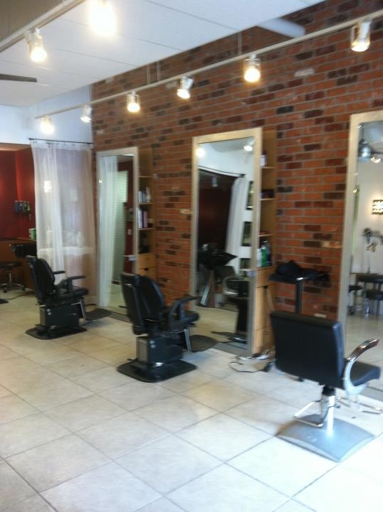 Gallery White Salon 33432