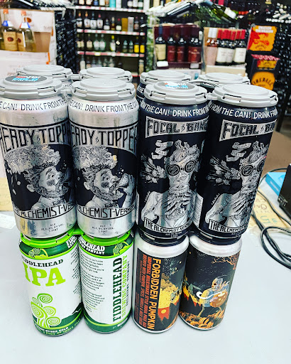 Liquor Store «Derby Discount Liquors», reviews and photos, 441 Roosevelt Dr, Derby, CT 06418, USA