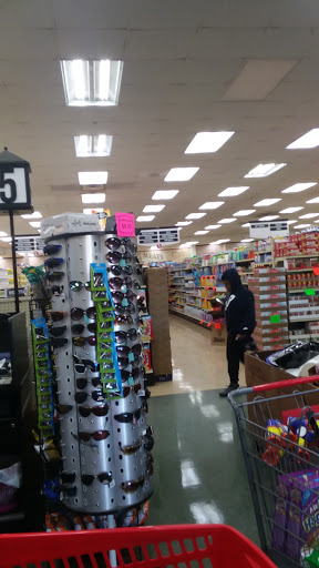 Grocery Store «Piggly Wiggly», reviews and photos, 1010 E 3rd St, Jackson, GA 30233, USA