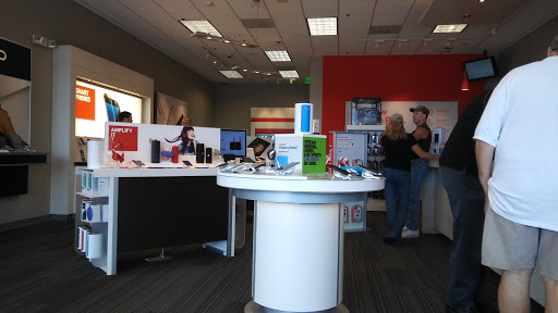 Cell Phone Store «Verizon», reviews and photos, 6427 Carlisle Pike, Mechanicsburg, PA 17050, USA