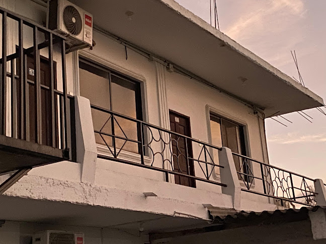 Hostal Restaurant - La Cabaña Típica