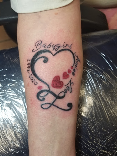 Tattoo Shop «Cross Roads Tattoo and Piercing», reviews and photos, 2070 Texas Ave, Bridge City, TX 77611, USA