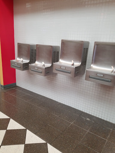 Movie Theater «AMC Loews Woodridge 18», reviews and photos, 10000 Woodward Ave, Woodridge, IL 60517, USA