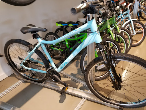 Bicycle Store «roll: Bike Shop on Polaris - Columbus», reviews and photos, 2017 Polaris Pkwy, Columbus, OH 43240, USA