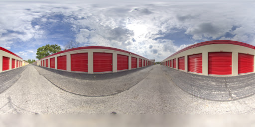 Self-Storage Facility «CubeSmart Self Storage», reviews and photos, 665 S Green Bay Rd, Waukegan, IL 60085, USA