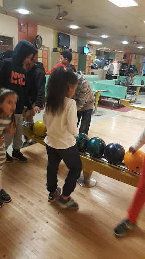 Bowling Alley «Van Nest Lanes», reviews and photos, 1756 Bronxdale Ave, Bronx, NY 10462, USA