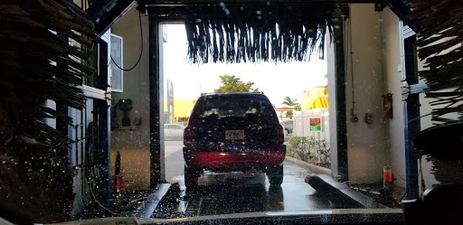 Car Wash «El Car Wash», reviews and photos, 1270 W 49th St, Hialeah, FL 33012, USA