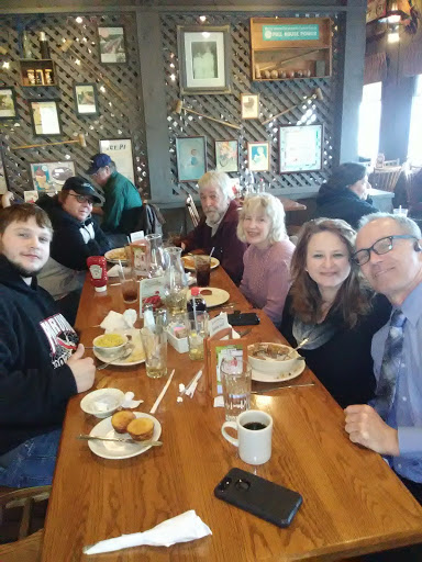 American Restaurant «Cracker Barrel Old Country Store», reviews and photos, 1005 Candleview Lane, Crawfordsville, IN 47933, USA