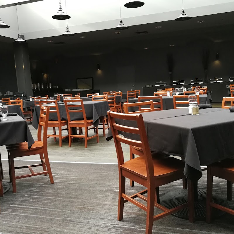 East 75 Restaurant and Lounge