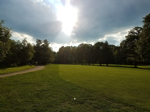 Golf Course «Pine Brook Golf Course», reviews and photos, 1 Covered Bridge Blvd, Manalapan Township, NJ 07726, USA