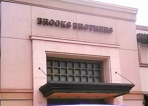 Brooks Brothers, 1055 Wall St, La Jolla, CA 92037, USA, 