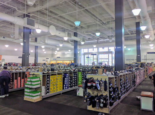 Shoe Store «DSW Designer Shoe Warehouse», reviews and photos, 3811 S Cooper St, Arlington, TX 76015, USA