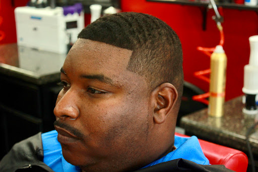 Barber Shop «Skillz Barber Shop New Summer hours», reviews and photos, 955 Fields Dr, Bowling Green, KY 42104, USA