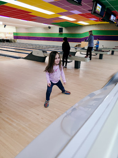 Bowling Alley «Bayberry Bowling Center», reviews and photos, 326 Main St, Spencer, MA 01562, USA