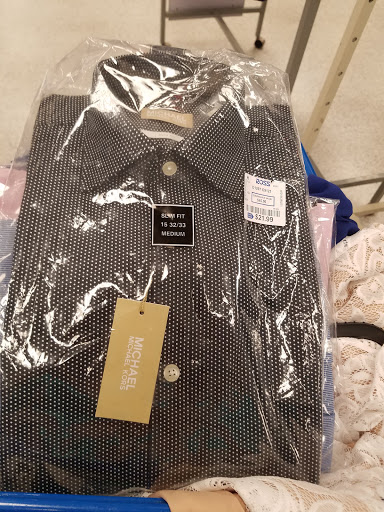 Clothing Store «Ross Dress for Less», reviews and photos, 13855 Outlet Dr, Silver Spring, MD 20904, USA