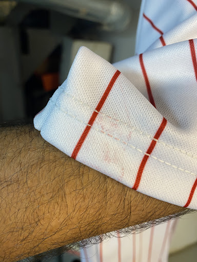 Dry Cleaner «Lee Cleaners», reviews and photos, 6305 Fairview Ave, Westmont, IL 60559, USA